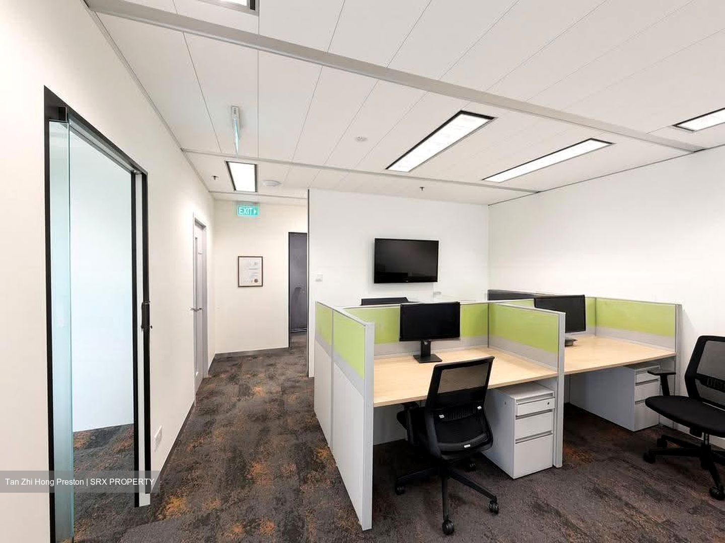 Gateway West (D7), Office #639845281